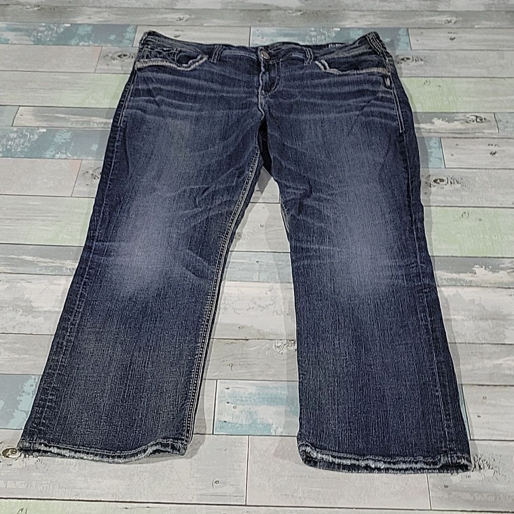 Silver Jeans Suki Fluid Denim mid Capris sz 16